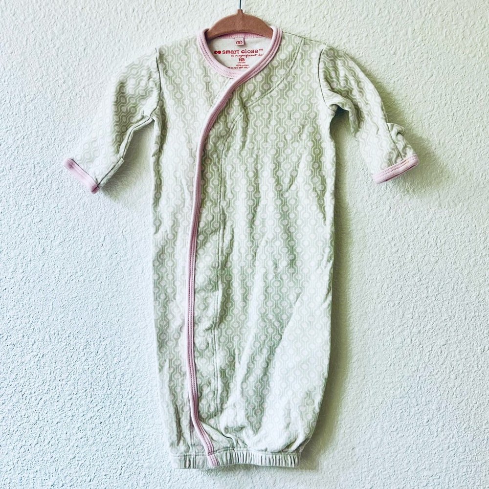 Magnificent Baby Smart Close Magnetic Sack Gown Sz NB Infant Cotton NWOT